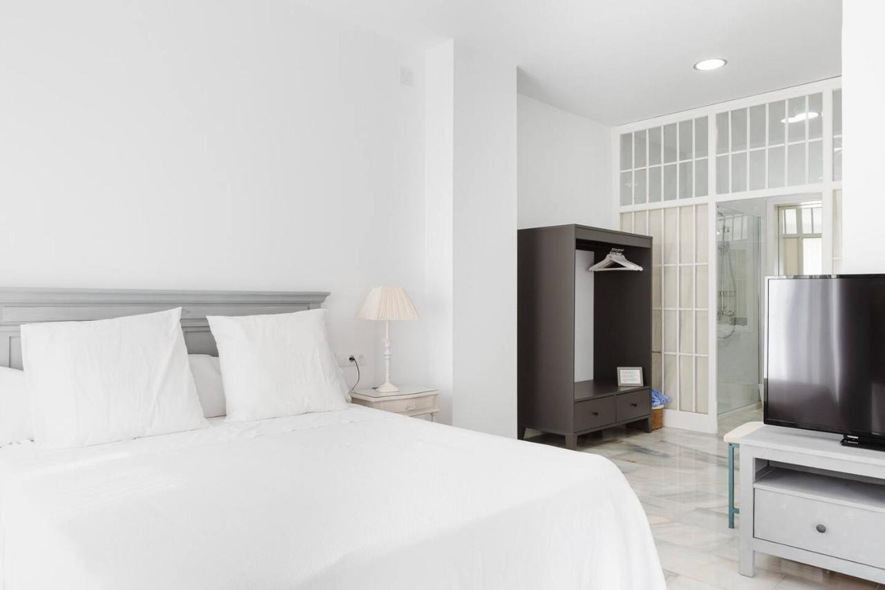 Loft en primera linea del paseo marítimo Málaga Exterior foto